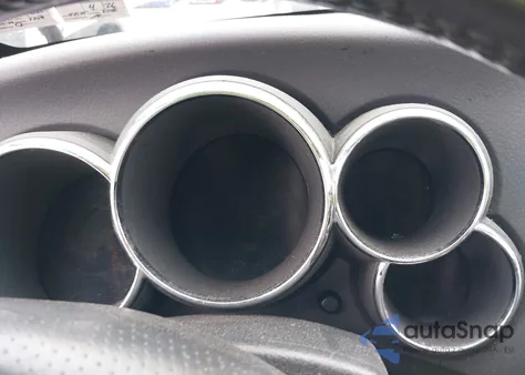 2003 Toyota Corolla Matrix Xr z USA, uszkodzony, nr VIN 2T1LR32E83C066870